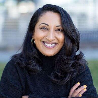 Photo of Fauzia Dawood