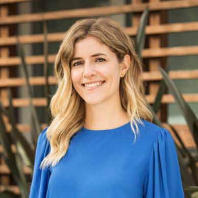 Photo of Lauren Almeida